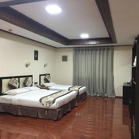 Hotel Yadanar Oo Mandalay Luaran gambar